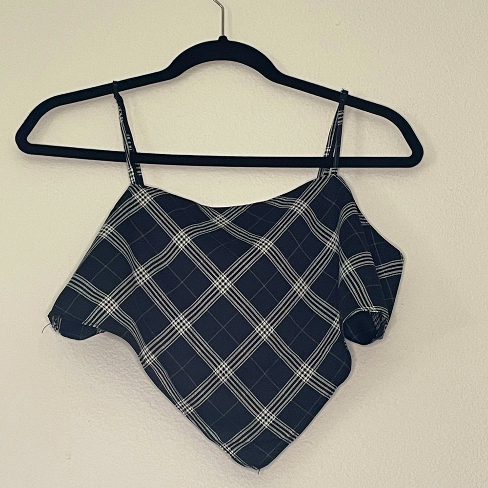 H&M shirt, size M, NEVER BEEN WORN :)